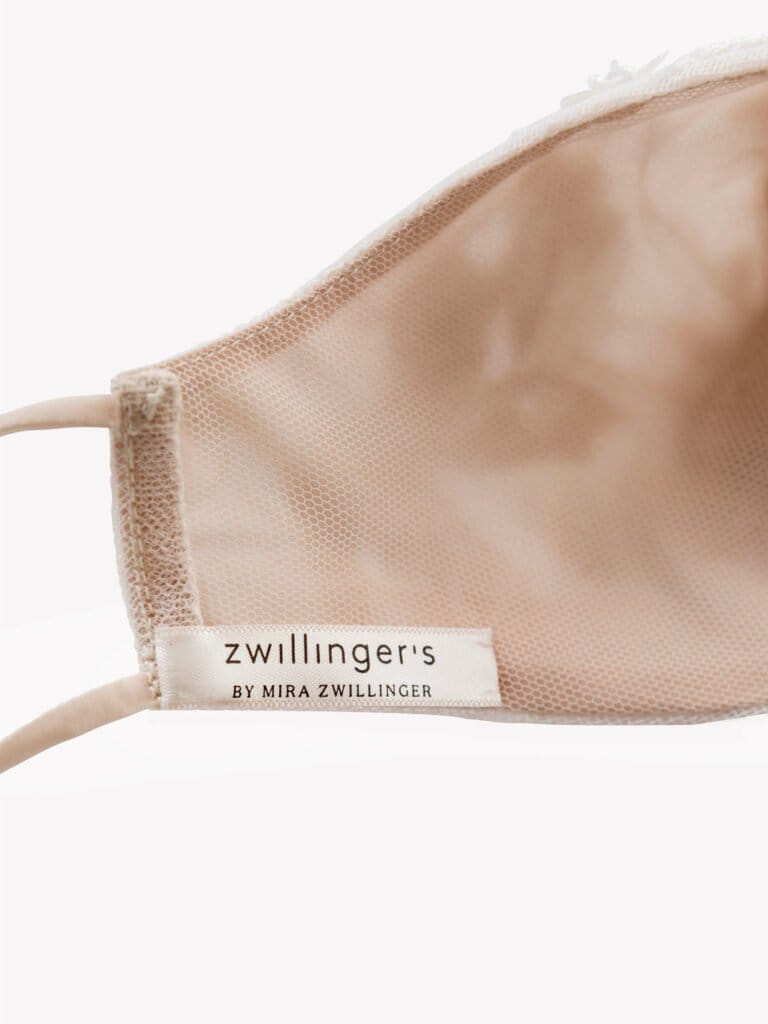 Beige mask, zwillingers label inside.