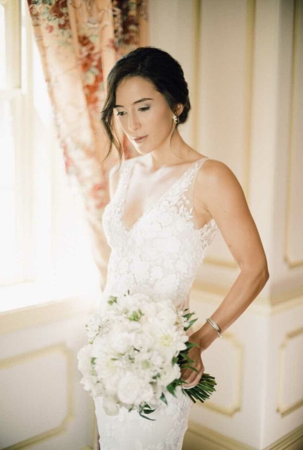 כלת ורונה עם זר