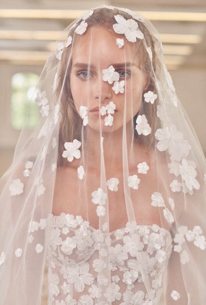 Karla Short Veil