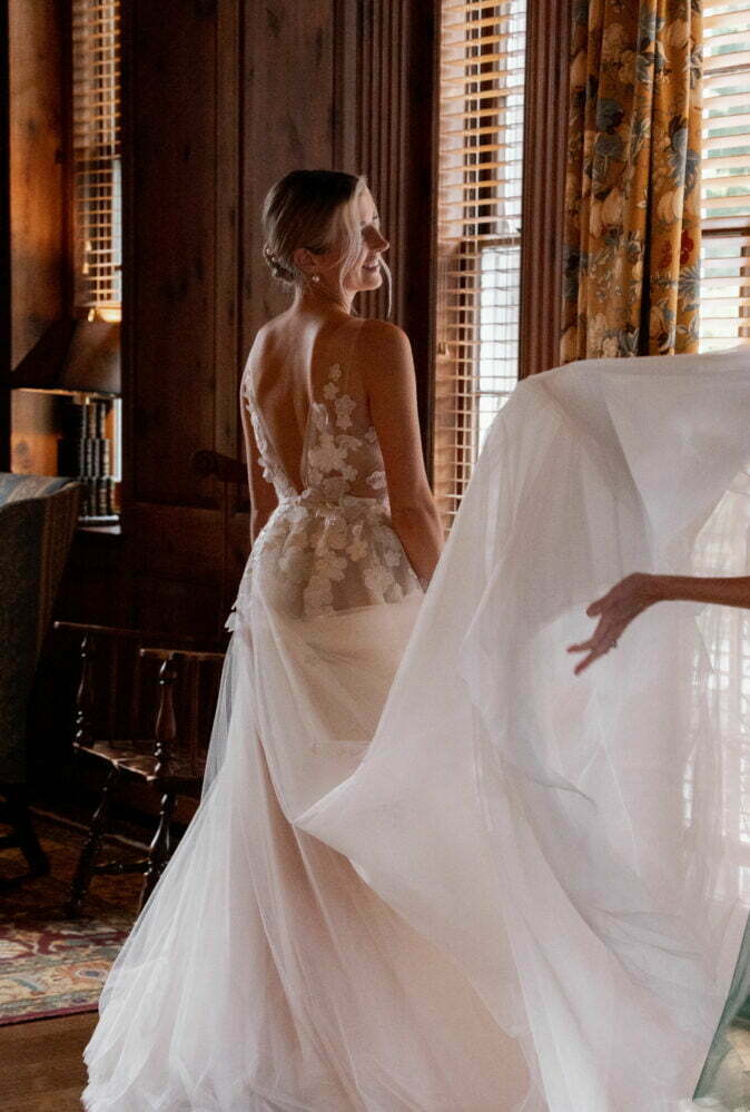 Amanda Wagner wearing Ari gown & veil