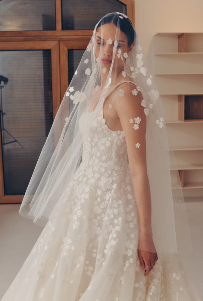 Kresta short veil