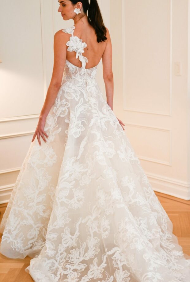 Float Down the Aisle in Grandeur: Ami, the Bold Gown That Feels Weightless