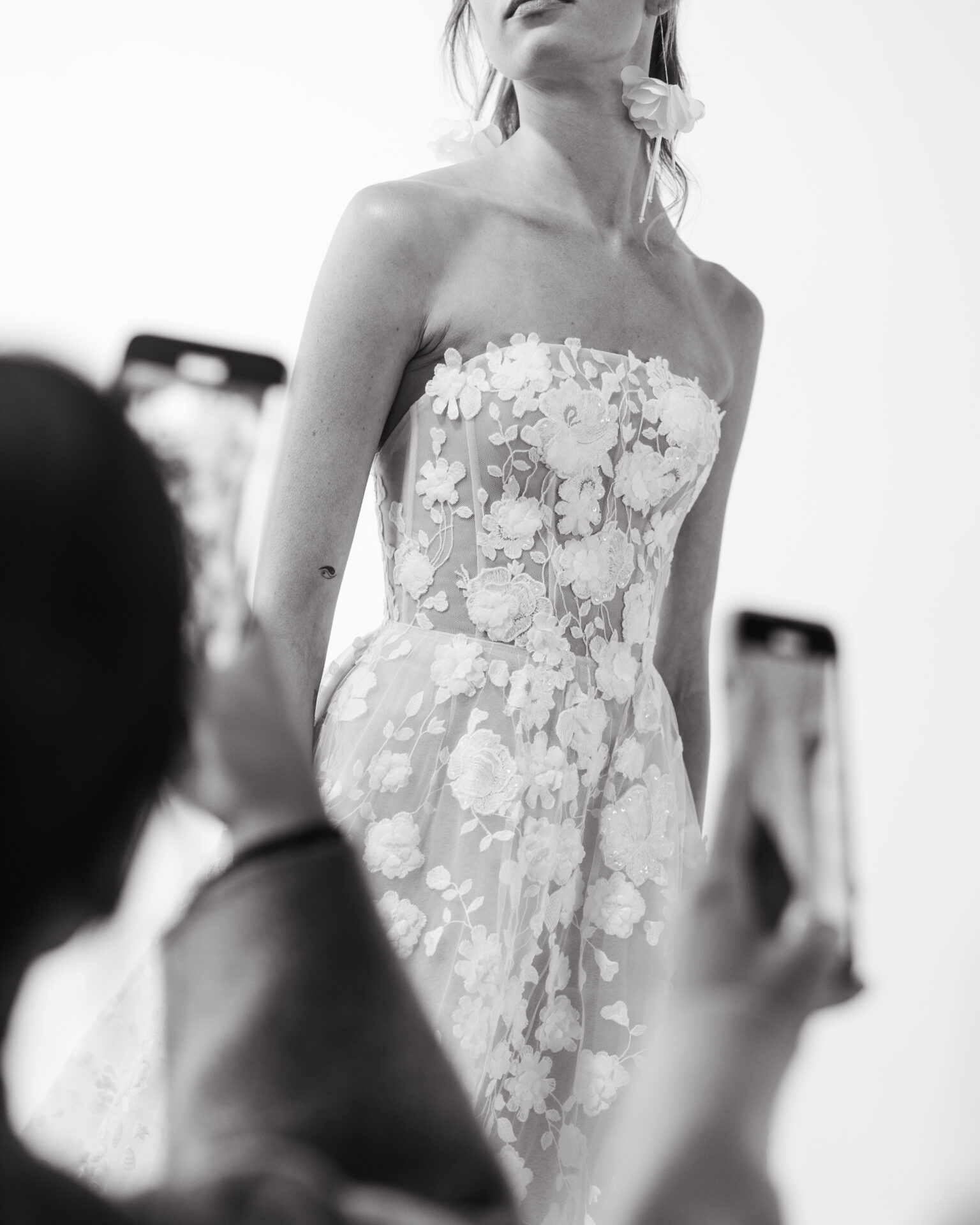 Should You Say Yes to Strapless? Unveiling the Allure of This Bold Bridal Choice!
