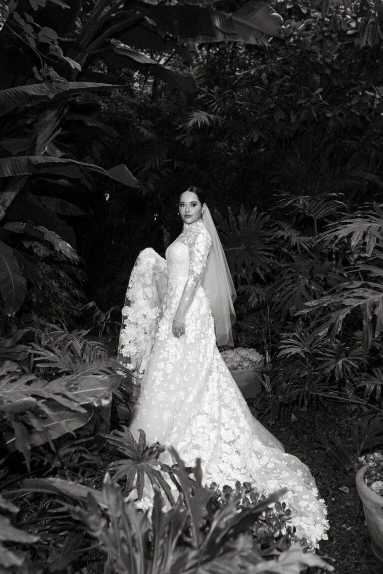 Priscilla Diaz in Nessia gown with matching veil and topper