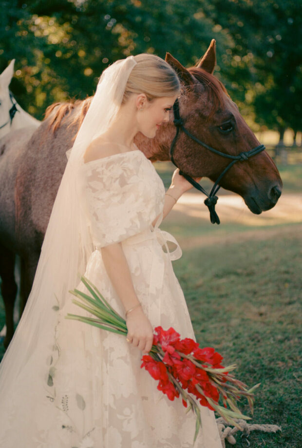 BRIDEOFTHEWEEK: Lynsey Wakeland