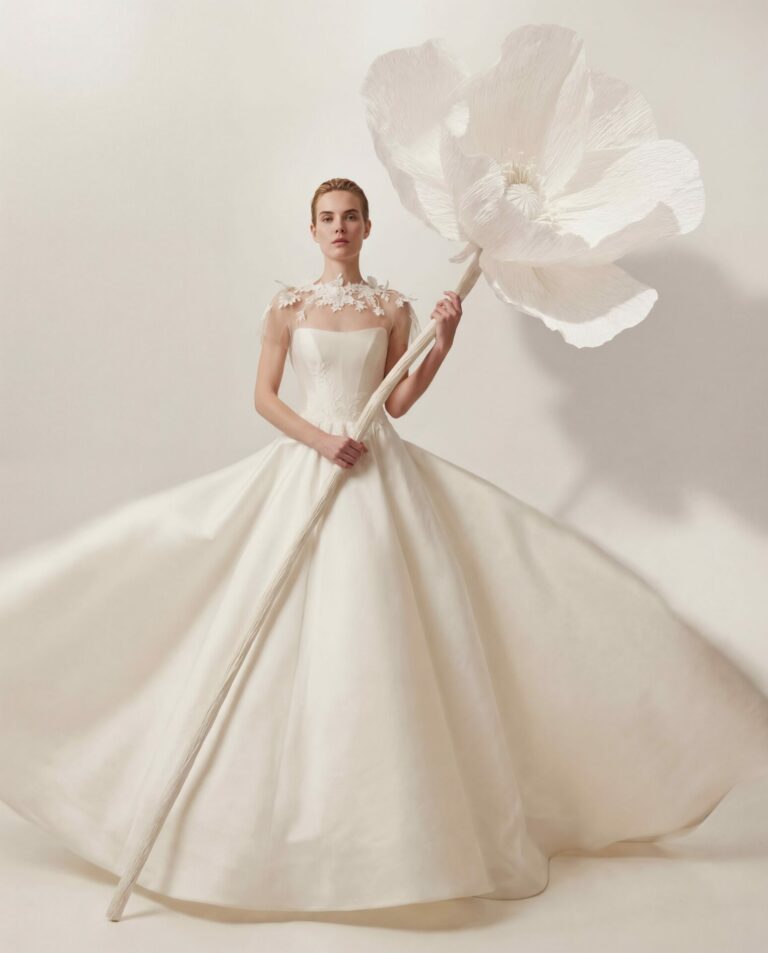 Anjela Wedding Gown: Where Structure Meets Delicate Couture